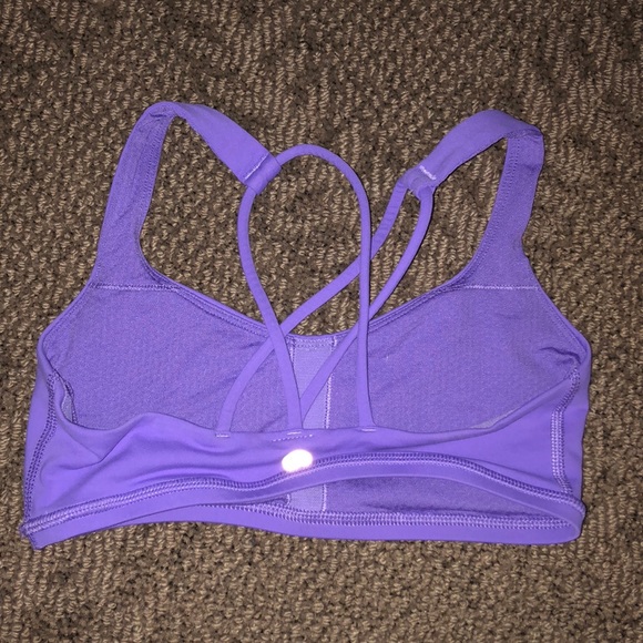 Lululemon free to be bra (x4) - Picture 2 of 8